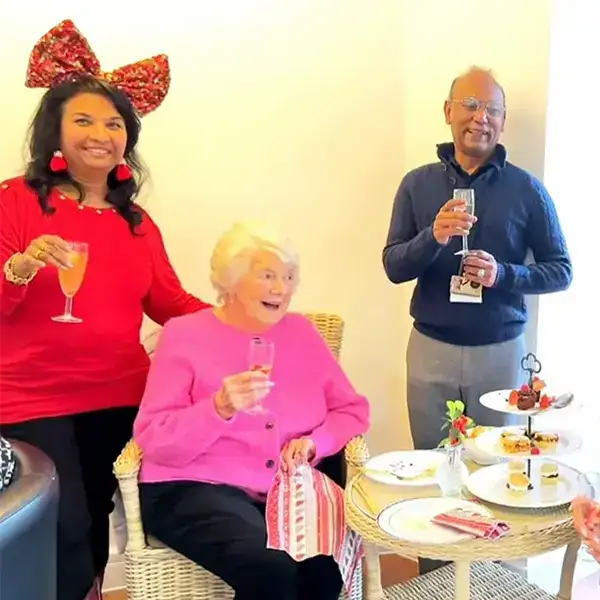 844077079 843592459 843259091 415129556 756050913215542 7210906106719953917 n